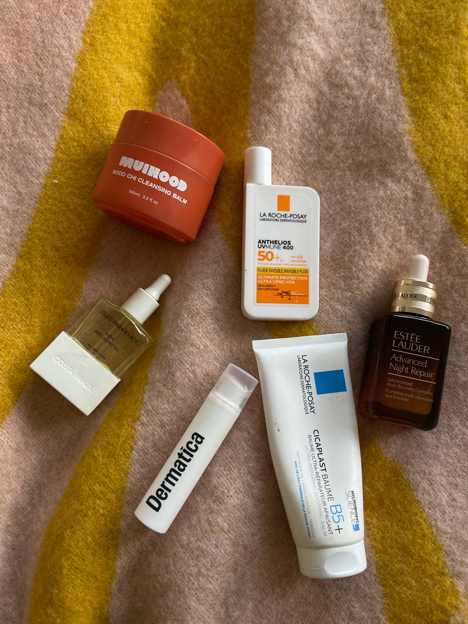 Skincare selfie, what’s in my skincare bag, skincare routine, Muihood good chi cleansing balm, Oleo para a face Costa Brazil, Dermatica, La Roche-Posay, Estée Lauder, SPF, skincare 

#LTKeurope #LTKbeauty #LTKstyletip