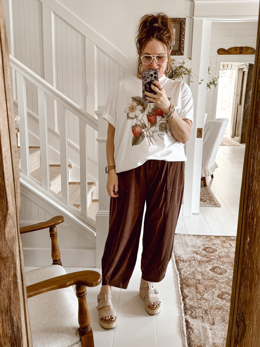 Cute and comfy outfit of the day  

#LTKFindsUnder50 #LTKMidsize #LTKOver40