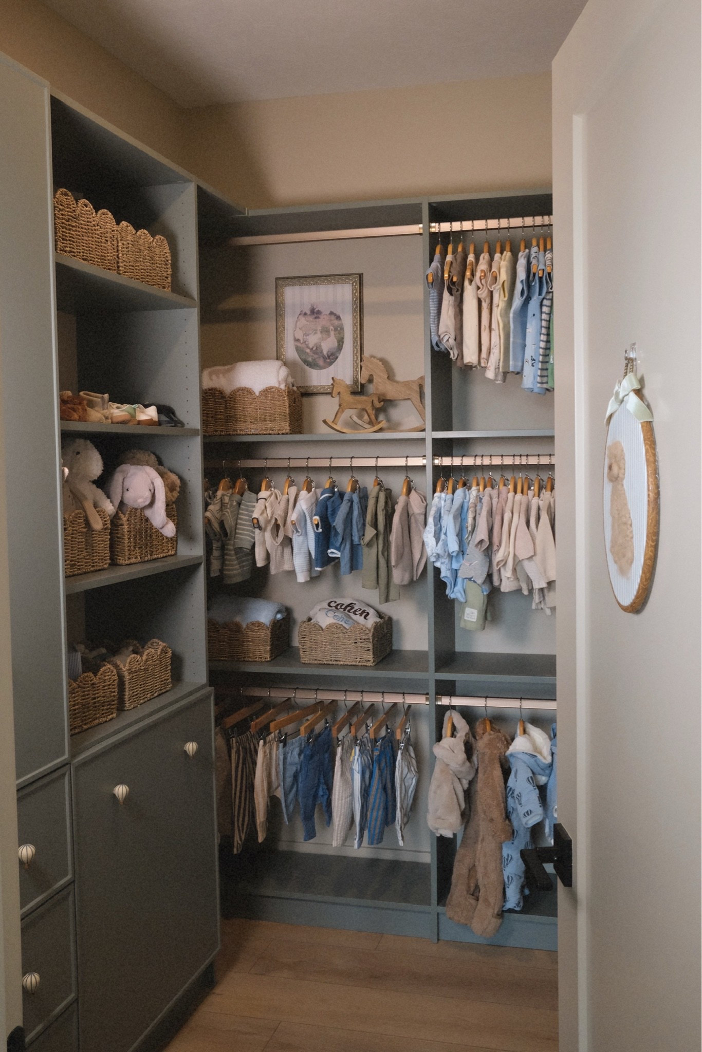 Nursery closet! #kathleenpost

Newborn baby, newborn closet, baby boy nursery

#LTKBaby #LTKHome #LTKselfcare