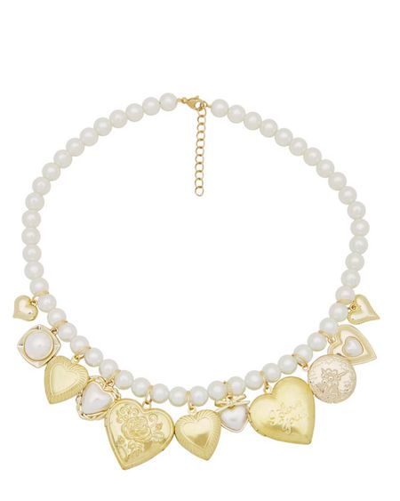Heart Charm Necklace

Charm necklace// necklace// trending necklaces // 

#LTKFindsUnder50 #LTKFindsUnder100 #LTKTravel