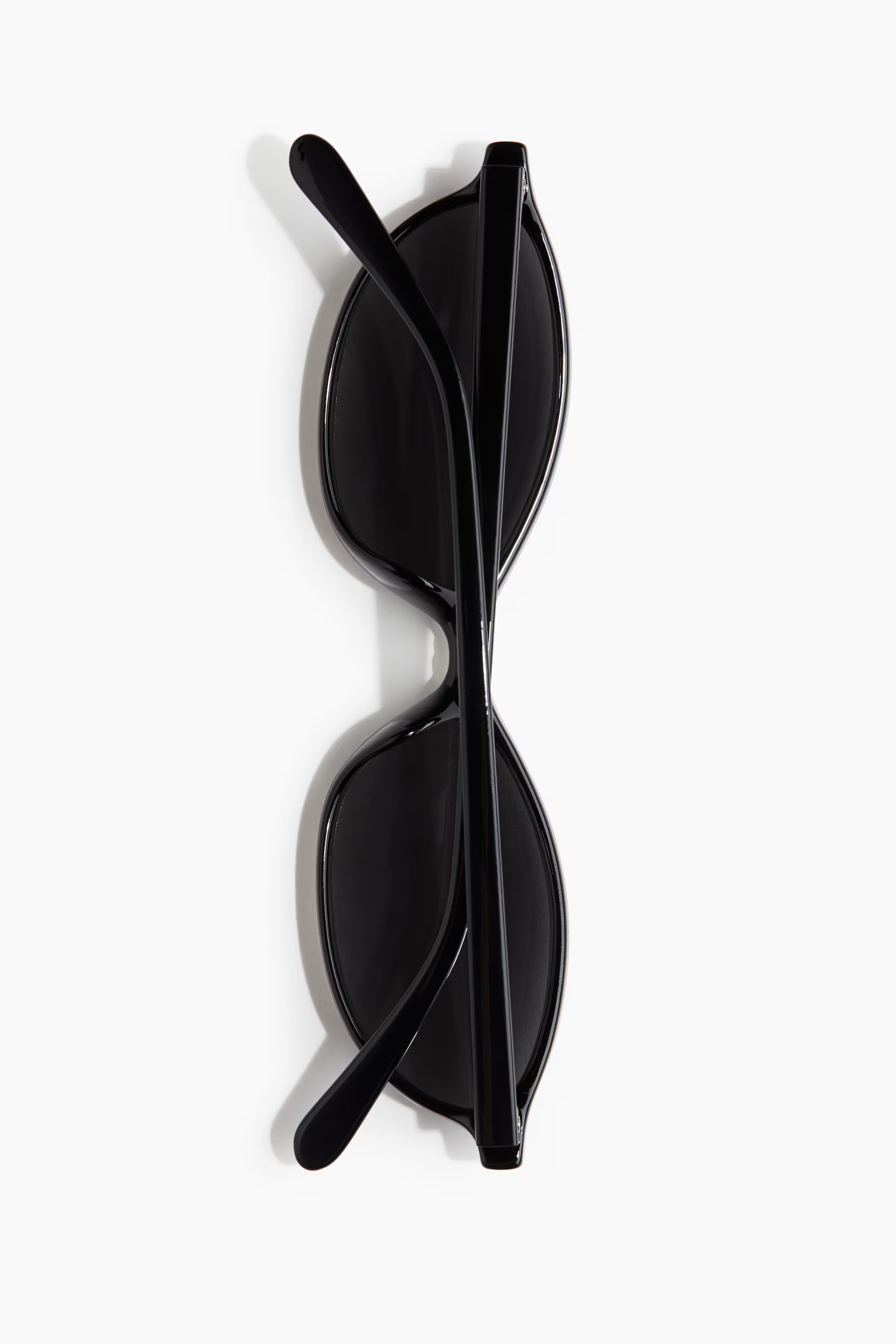 Oval sunglasses | H&M (UK, MY, IN, SG, PH, TW, HK)