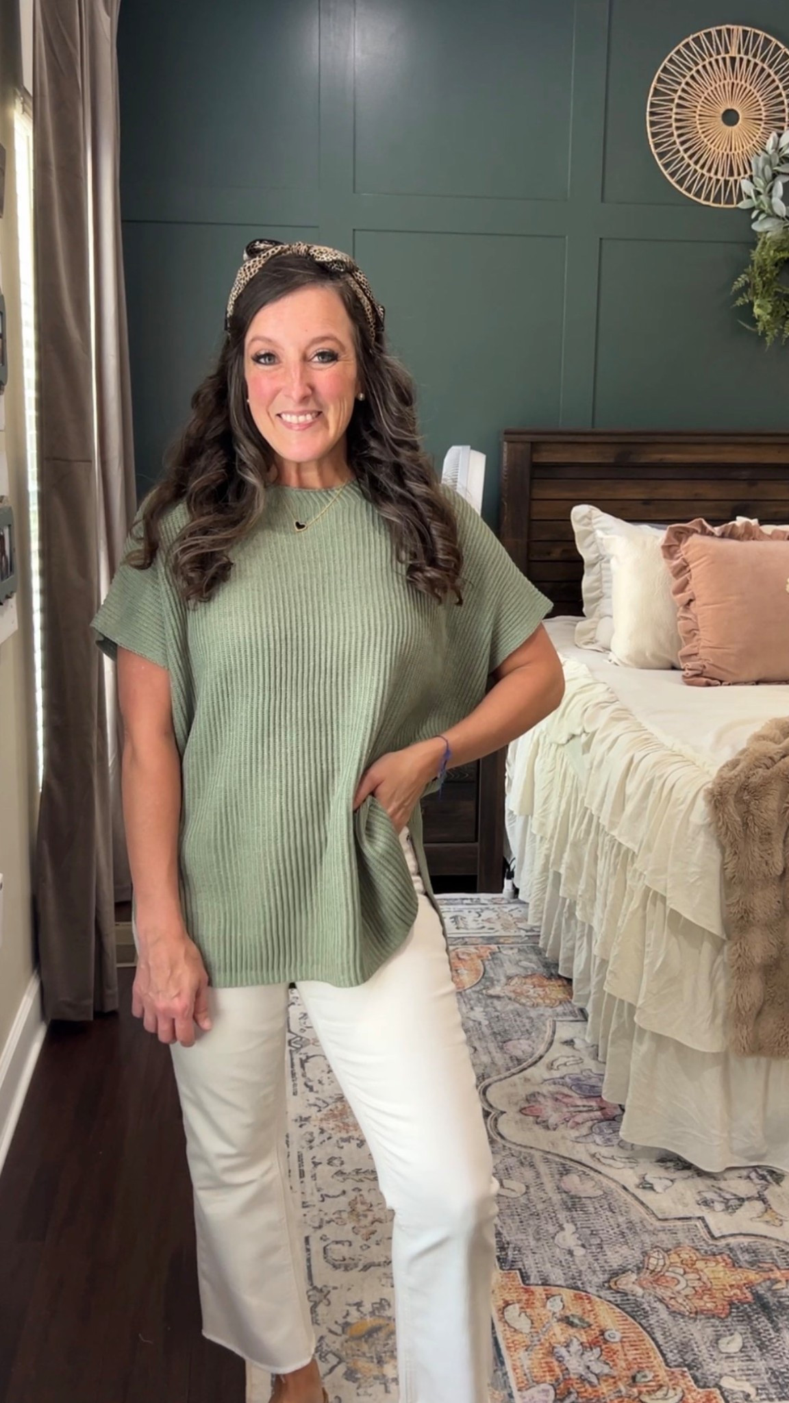 Oversized short sleeve sweater 😍

Oversized sweater, knit top, short sleeve top, Casual day look, casual outfit, casual style, casual fashion, casual outfit women, casual outfit ideas

#LTKOver40 #LTKmomlife #LTKootd
