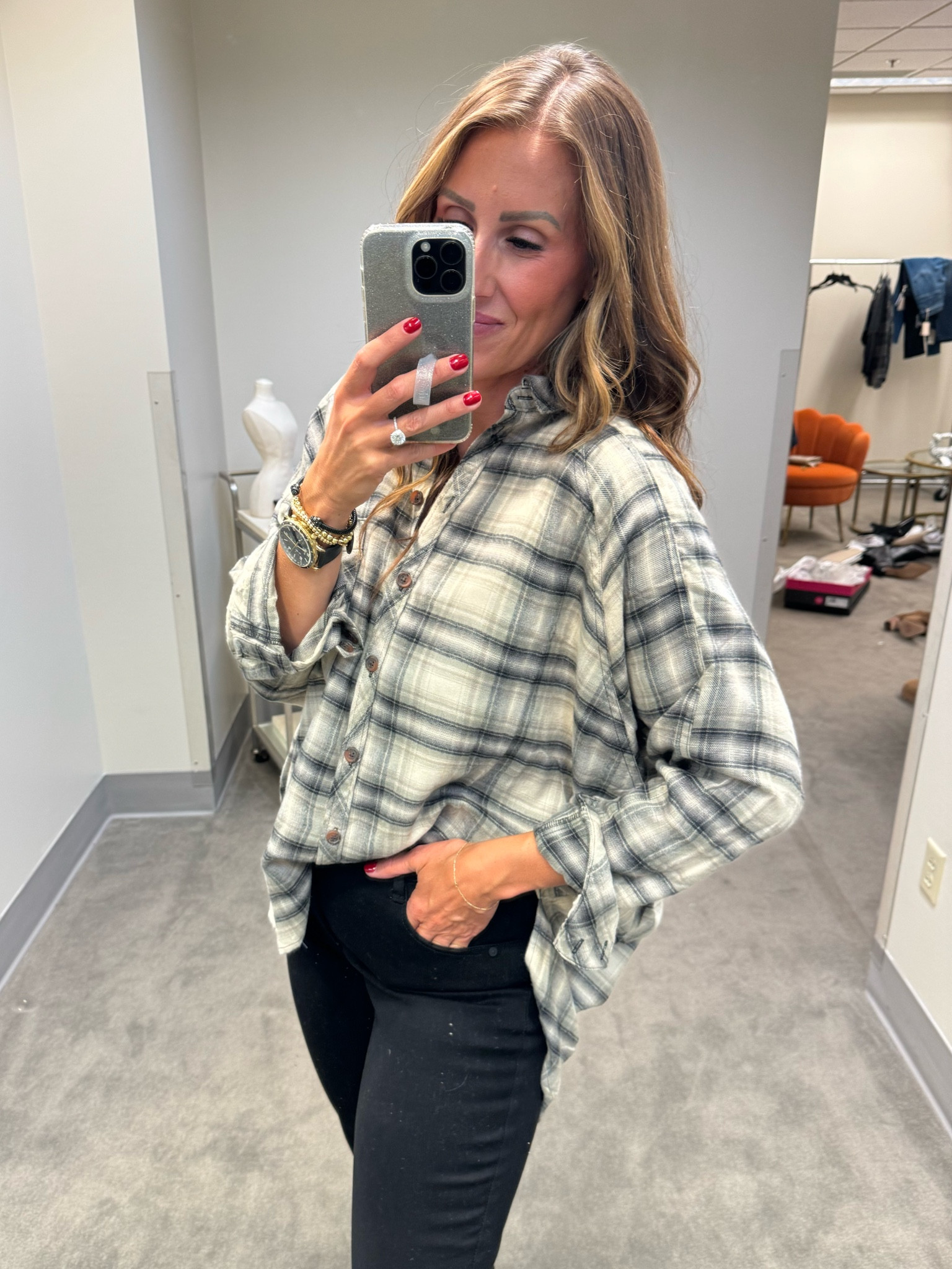 Flannel size M


#LTKOver40 #LTKMidsize #LTKxNSale