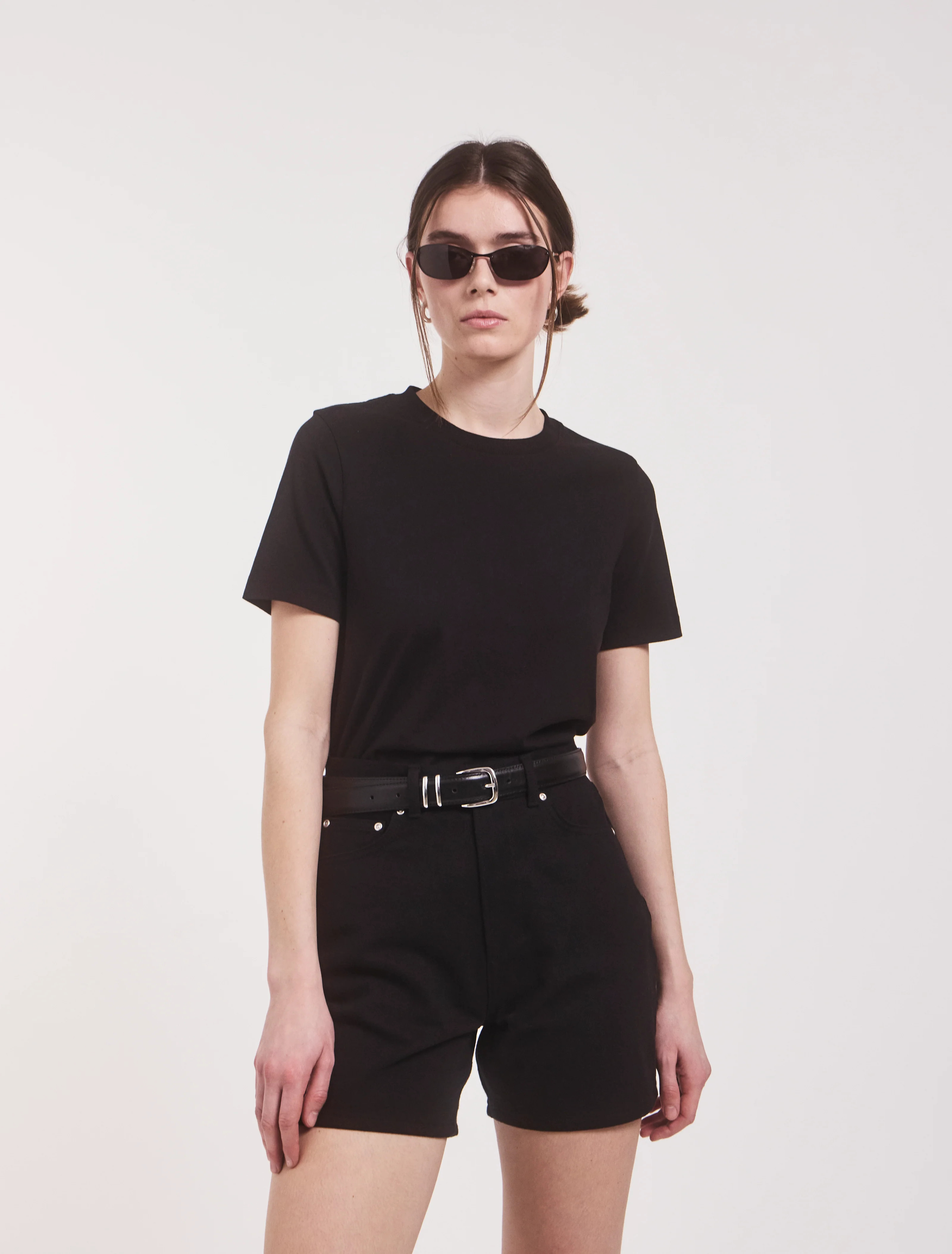 Classic Lightweight Cotton T-shirt in Black | NinetyPercent