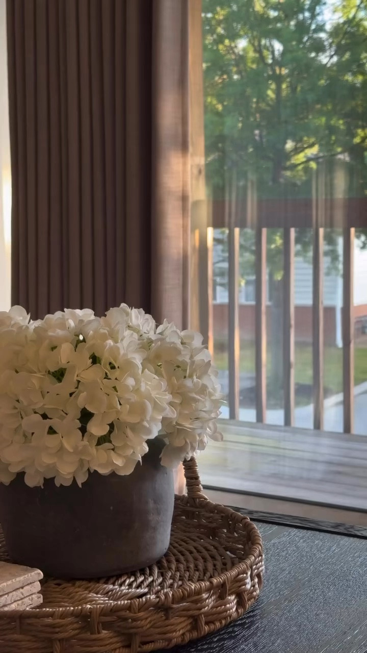 happy greige, vase, earthy vase, greige curtains

#GreigeAesthetic #HomeDecorLover #NeutralHome #LightingMatters #CozyCorners #InteriorInspo #HomeVibes #minimalistdecor

#LTKHome #LTKWatchNow #LTKSeasonal