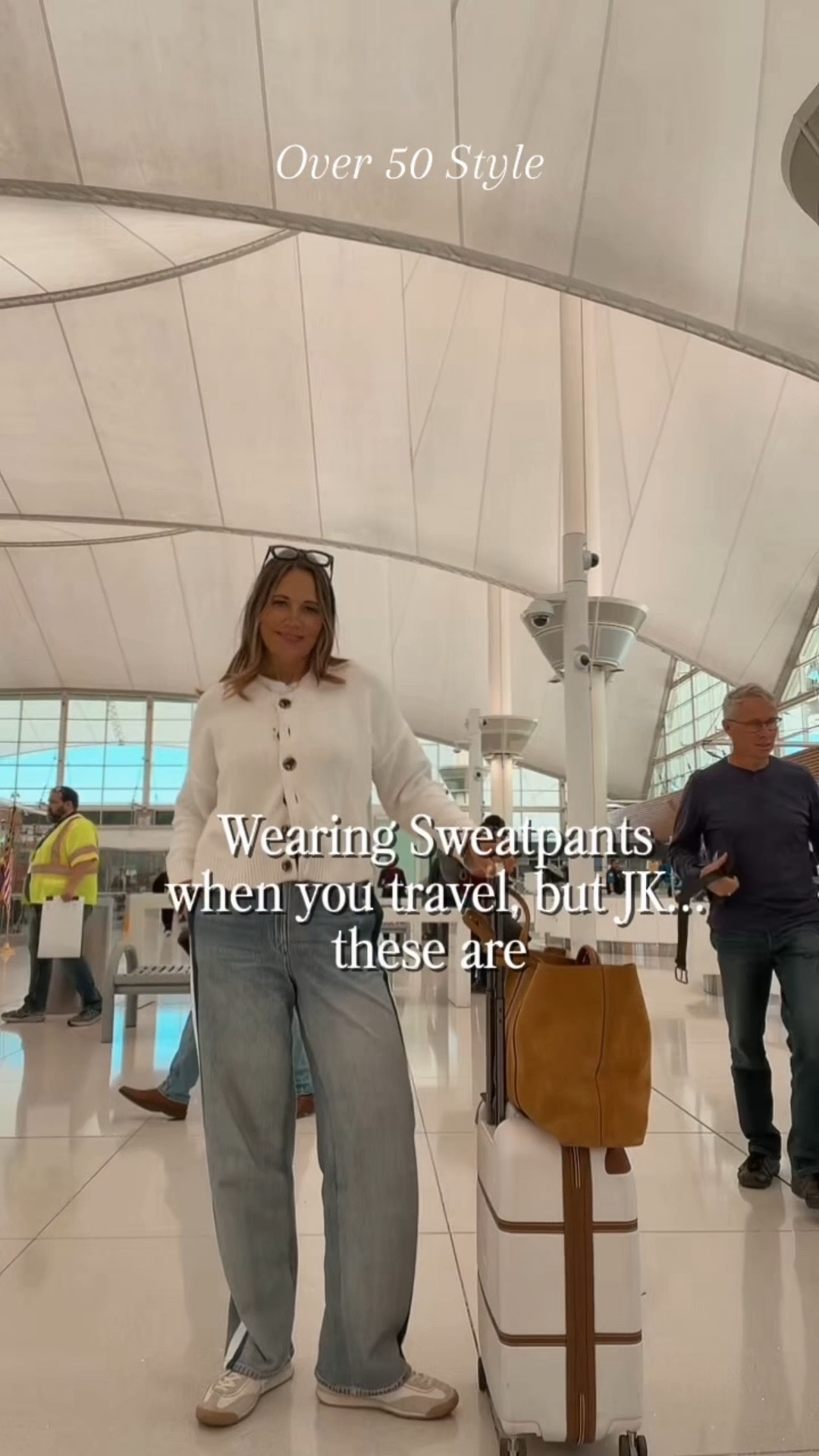 These come in the cutest new navy and white stripe. I’m obsessed! 
Wearing size large and I’m 170lbs and 5’9


#LTKOver40