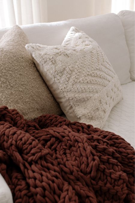 Chunky knit throw- favorite throw for the winter season ahead! So soft and breathable too 🌲 

#LTKSeasonal #LTKHoliday #LTKhome