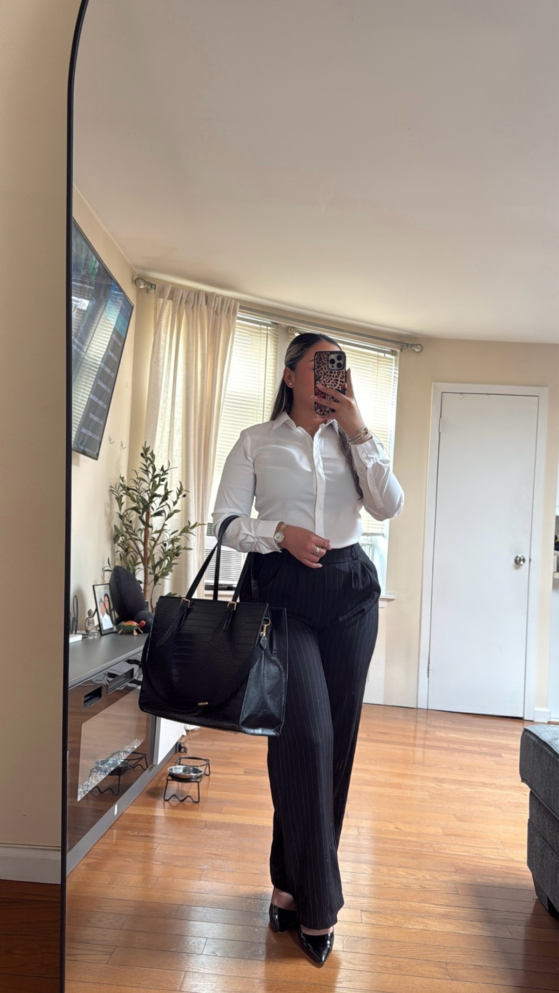 Happy Wednesday 🤪

#LTKootd #LTKMidsize #LTKWorkwear