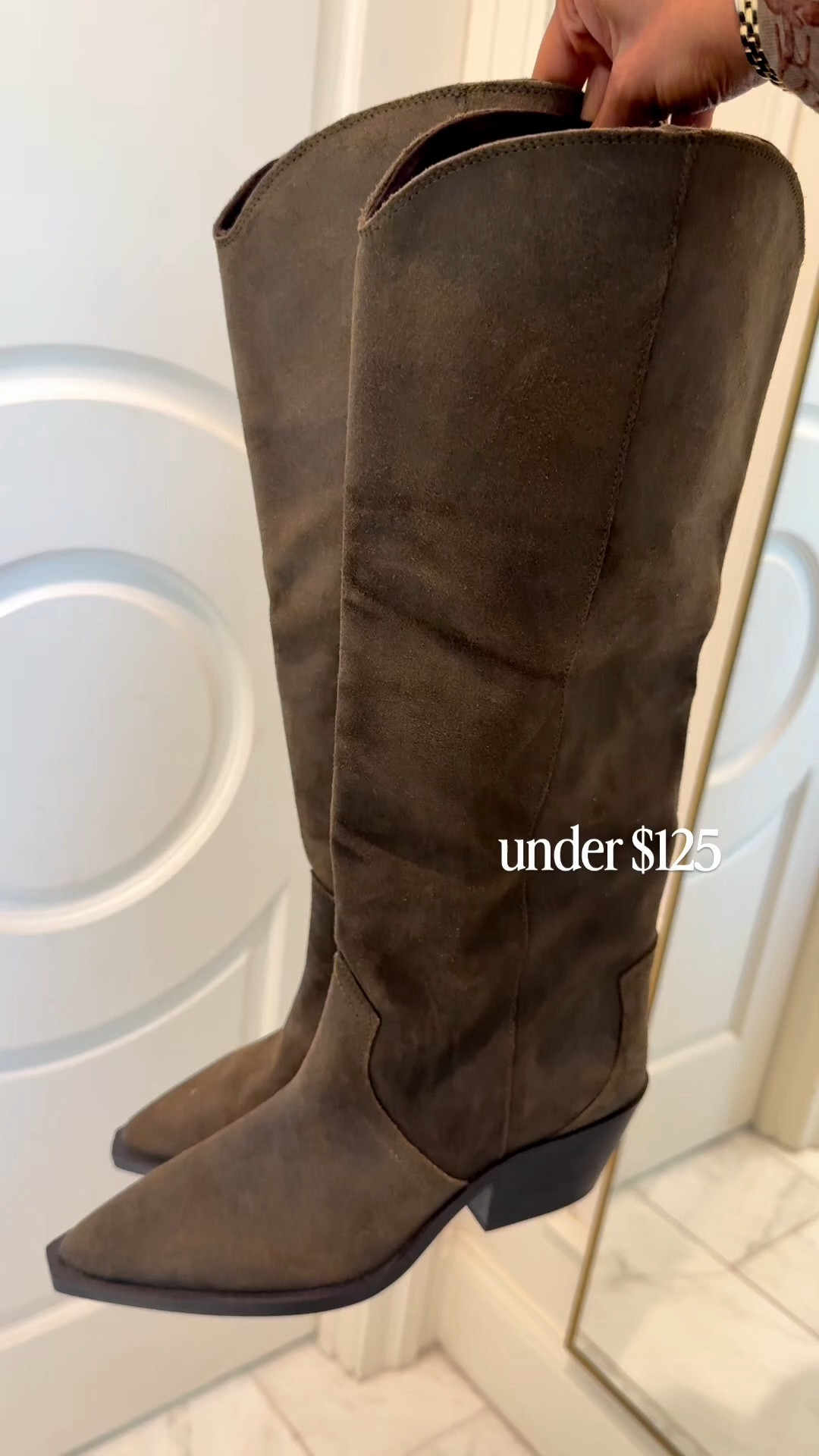These leather cowboy boots from Zara are so chic for fall!