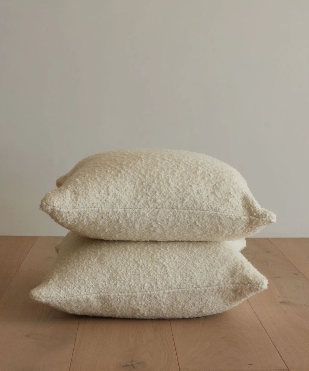 Nell Boucle Pillow | Jenni Kayne