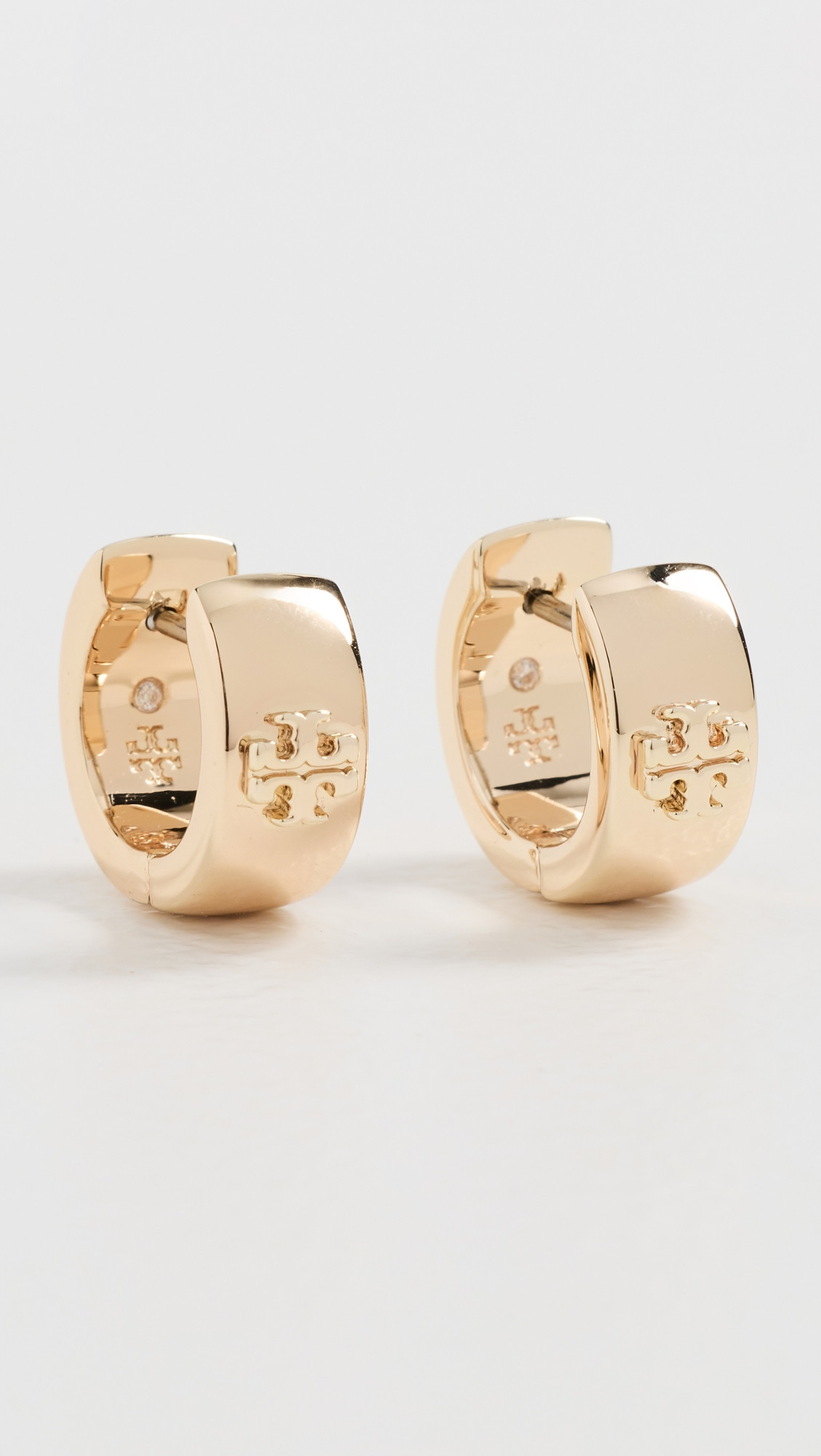 Tory Burch Kira Huggie Earrings Tory Gold One Size | Shopbop
