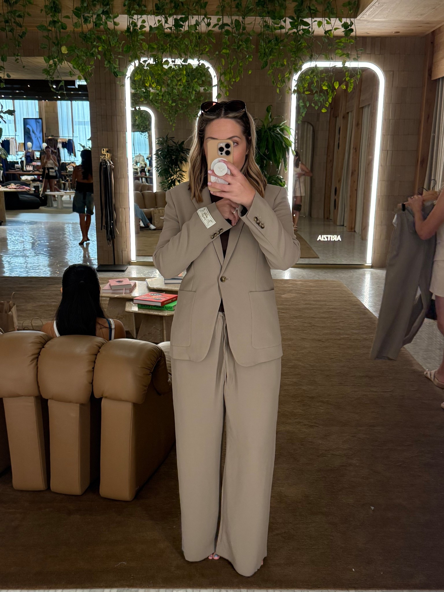 Aritzia blazer 😍 an investment piece but a great fit and fabric!!  Love this taupe color too! 

TTS or size up one.  

Aritzia // blazers // fall workwear // fall outfits #aritzia

#LTKStyleTip #LTKWorkwear