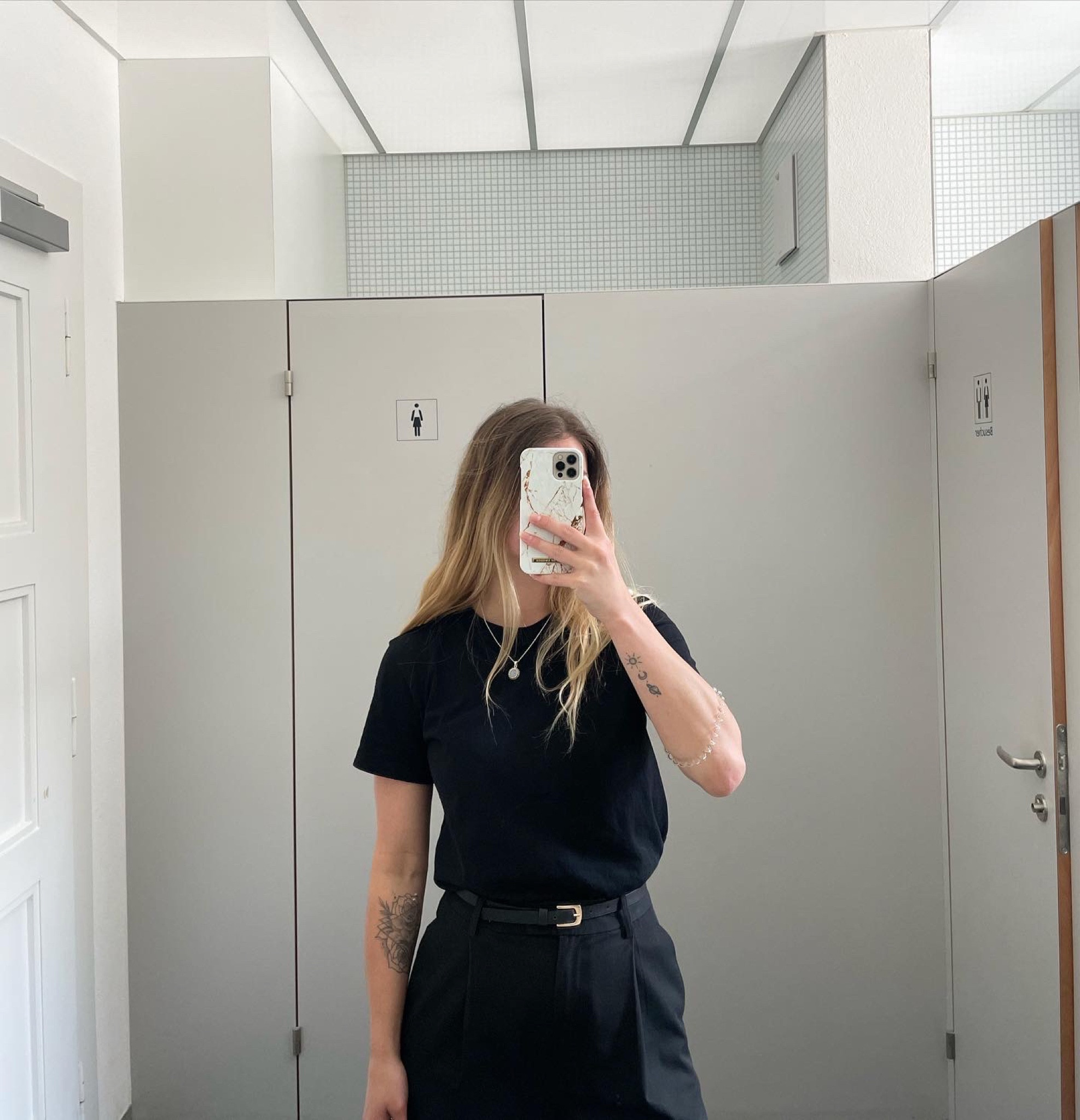 all black spring outfit 

🏷️ spring outfit, neutral outfit, wide leg trousers, tanktop, minimal style, minimal aesthetics, pinterest style

#springstyles #widelegtrousers #minimalaesthetic #minimalstyle #neutralstyle #outfits 

#LTKSeasonal #LTKunder50 #LTKeurope
