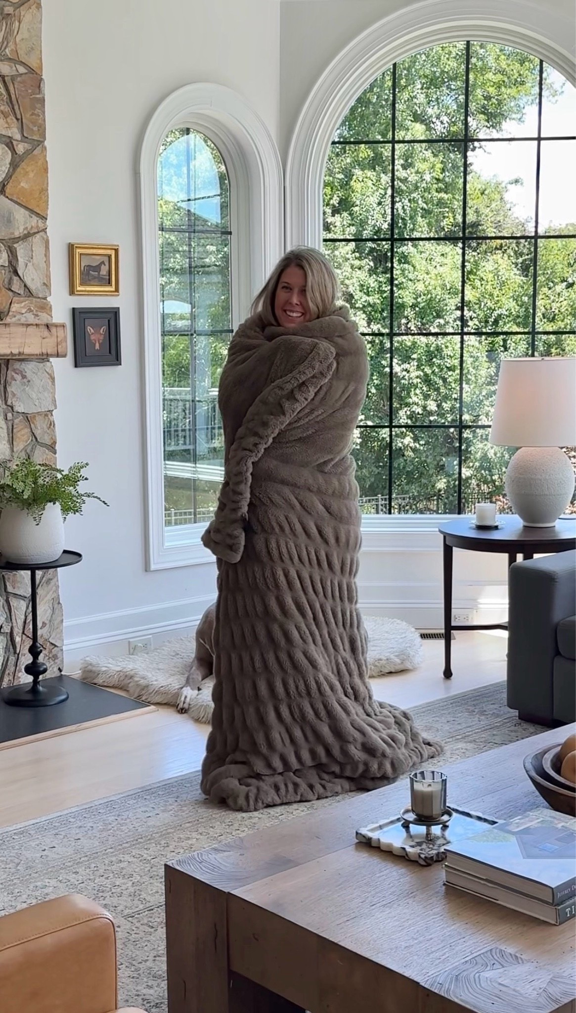 The absolute coziest blanket you’ll ever own! 🫶🏻

#LTKSeasonal #LTKHome #LTKmomlife

#LTKSeasonal #LTKHome