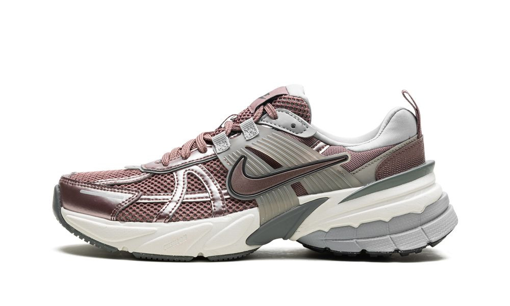 Nike V2K Run WMNS "Smokey Mauve" - Stadium Goods | Stadium Goods US