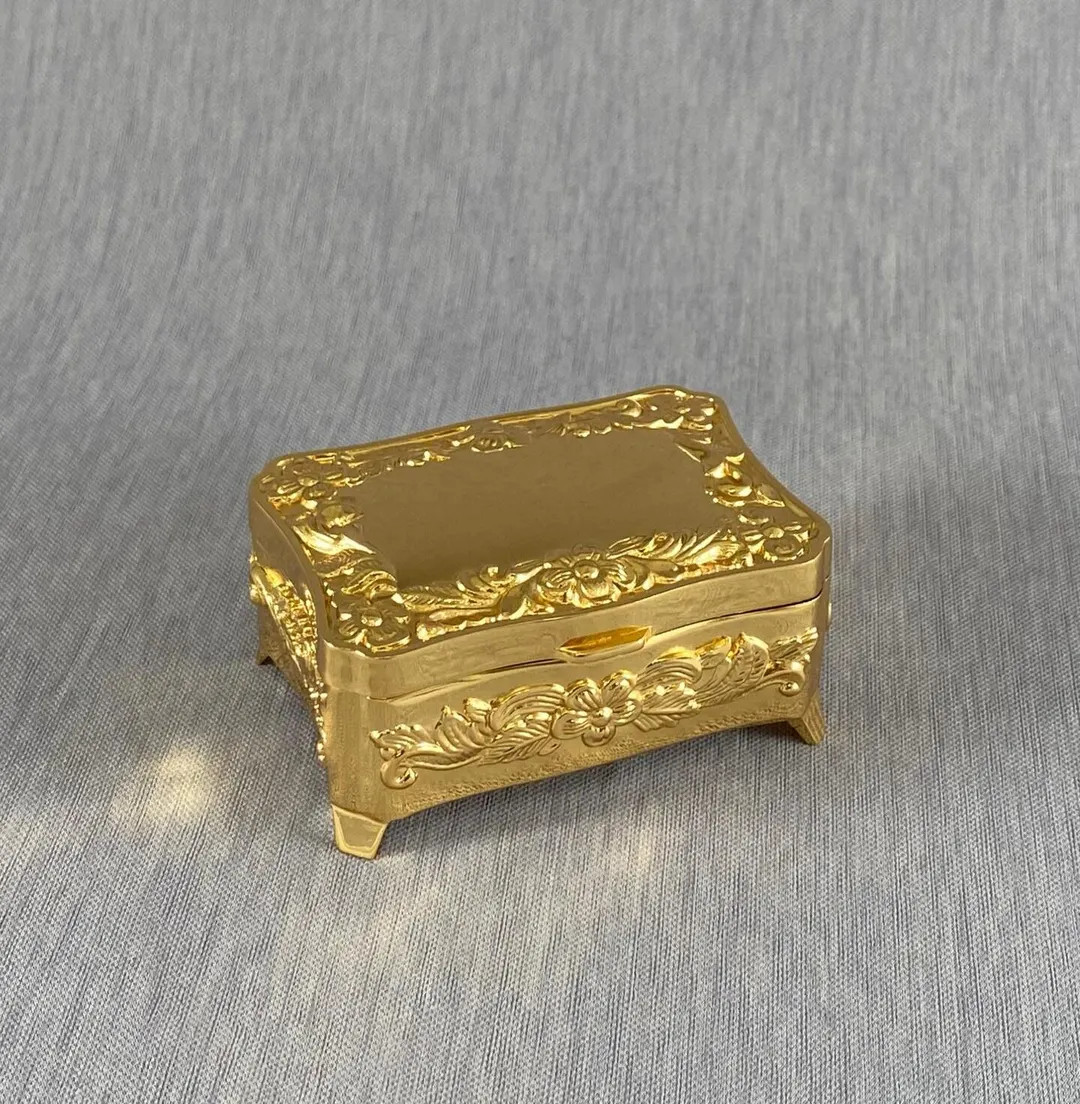 Personalized Wedding Arras Box with 13 Coins: Gold Floral Design 3.5"W | Etsy (US)