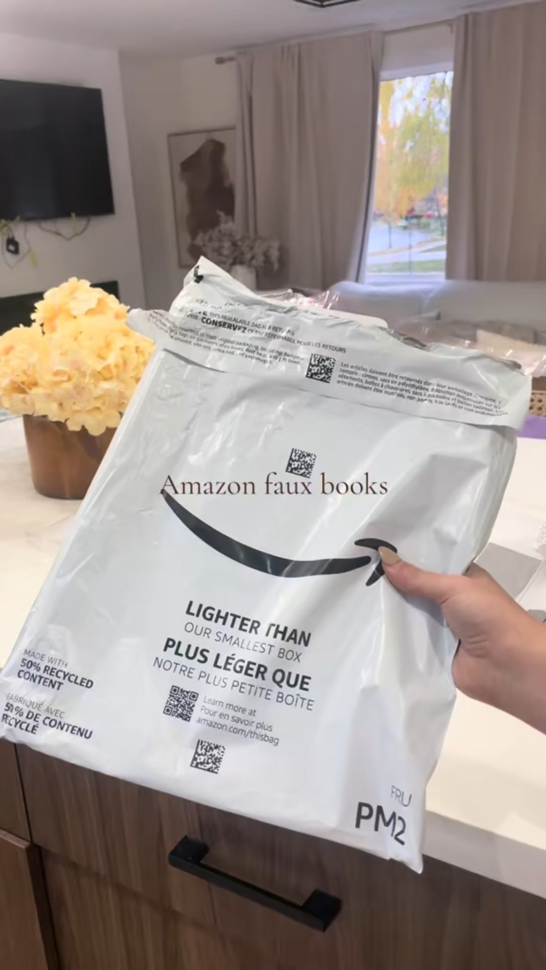 Can you believe these books are fake? 👀 The easiest way to make your home look instantly luxurious — straight from Amazon 🤍 #AmazonDecor #HomeStyle #DecorGoals #AestheticHome

#LTKstyletip #LTKhome #LTKcanada