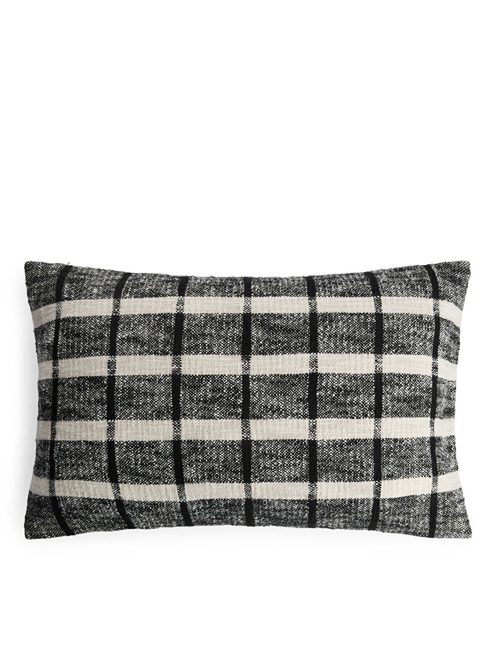 Cushion Cover 40 x 60 cm - Black/Beige - ARKET GB | ARKET