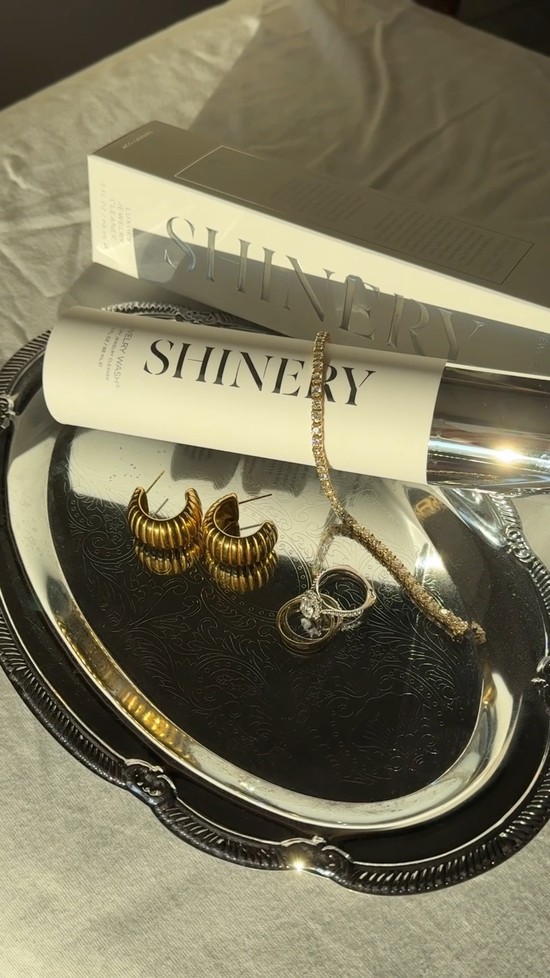 A jewelry cleaner that is so safe to use I don’t even have to take my jewelry off to clean them!
I need a jewelry refresh before the new year and this one is perfect. I love how it’s non toxic, plant based, and impressively works, just hear my husband in the background😂

#ad #shinery #HASHTAG 


#LTKselfcare #LTKGiftGuide #LTKHoliday