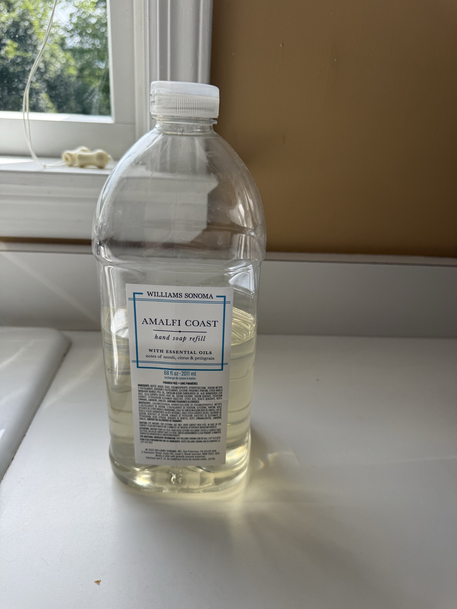 This soap from William’s and sonoma smells soooo yummy, the scent especially Amalfi Coast, 

#LTKPetite #LTKHome #LTKFindsUnder50