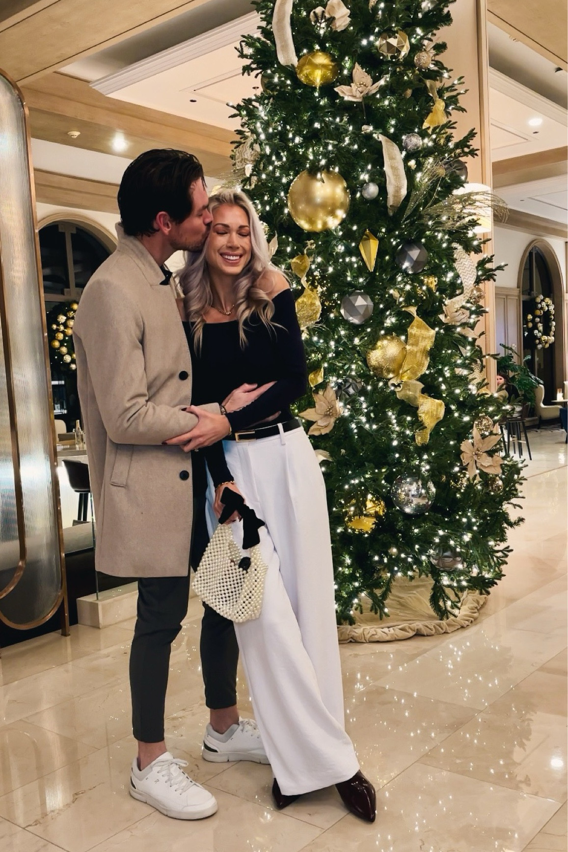 Wearing a small in the Amazon top. White pants from Abercrombie on major sale!

#LTKHoliday #LTKItBag #LTKCyberWeek