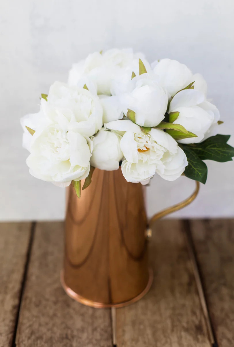 CREAM PEONY | 6 STEMS | The Crowded Table Co. 