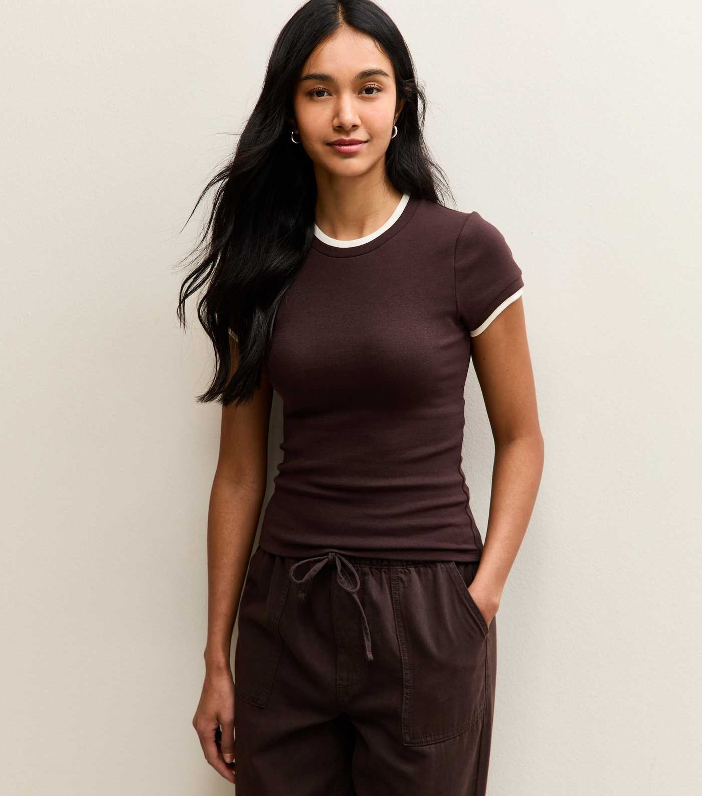 Brown Contrast Edge Baby Tee | New Look | New Look (UK)