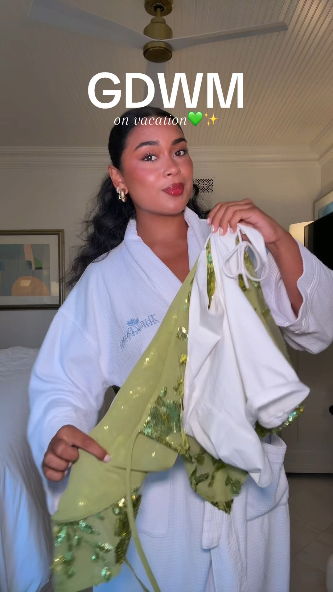 I sized up in this skirt 1 size for it to cover enough of my side leg! (I’d recommend size up a size if you want a more covered fit💚