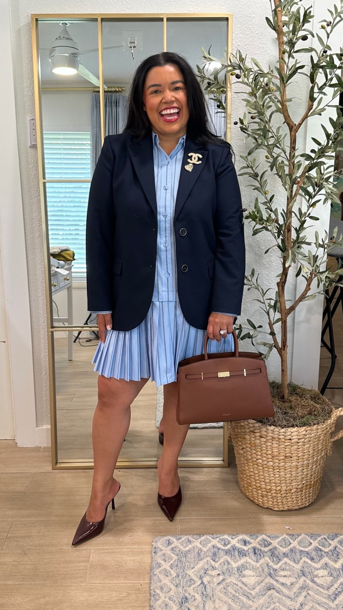 Perfect for work if you’re petite like I am! This Oxford shirt dress has the perfect pleating on the bottom. Im wearing a large in the dress.

I have a navy blazer on top and I’m wearing a size 14 and my new mules from BCBG are a new favorite of mine! 

My handbag is a new fall purchase, and it’s from DeMillier and I’m soo obsessed with it!

Fall looks, fall outfits, fall wardrobe staple, fall dress, fall shoes, fall handbag, classic look, fall workwear, fall office look Smiles and Pearls

#LTKOver40 #LTKWorkwear #LTKMidsize