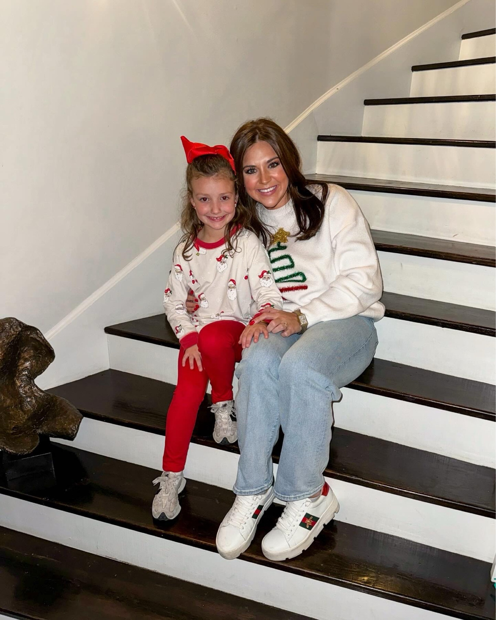 Casual christmas fit! 

#LTKMostLoved #LTKSeasonal #LTKfindsunder100