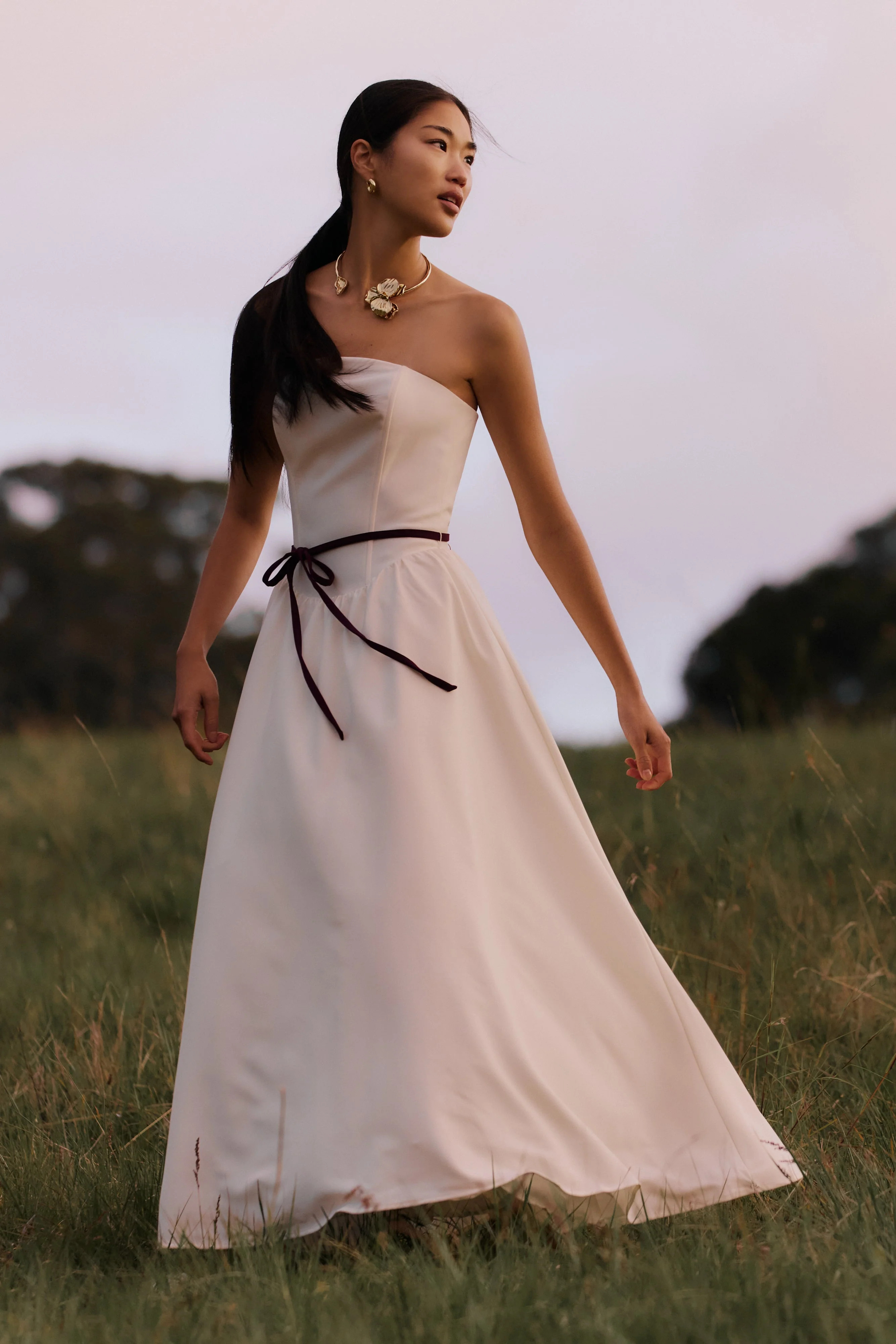 Penny Strapless Contrast Midi Dress - Ivory & Burgundy | MESHKI US