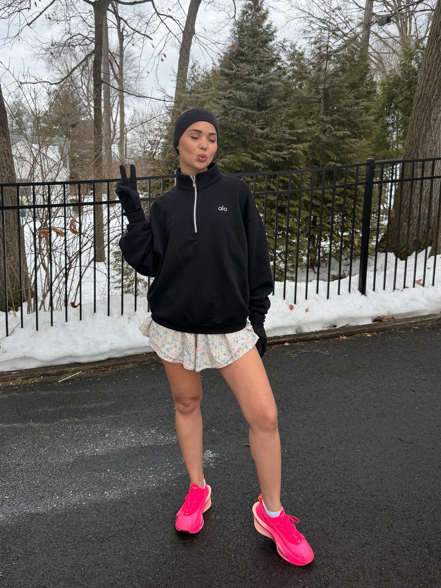 OOTD for my 4 mile run 🏃🏻‍♀️ 
Shorts small
Top medium 