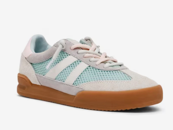 Tennis shoes - loving the colors that are available in this style  

#dsw #sneakers #tennisshoes #courtshoes #LTKShoeCrush #LTKActive #LTKU #LTKOver40 


#LTKFindsUnder100 #LTKStyleTip