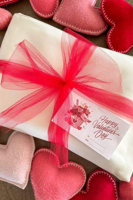 Last minute Valentine’s Day gift under $25

#LTKGiftGuide