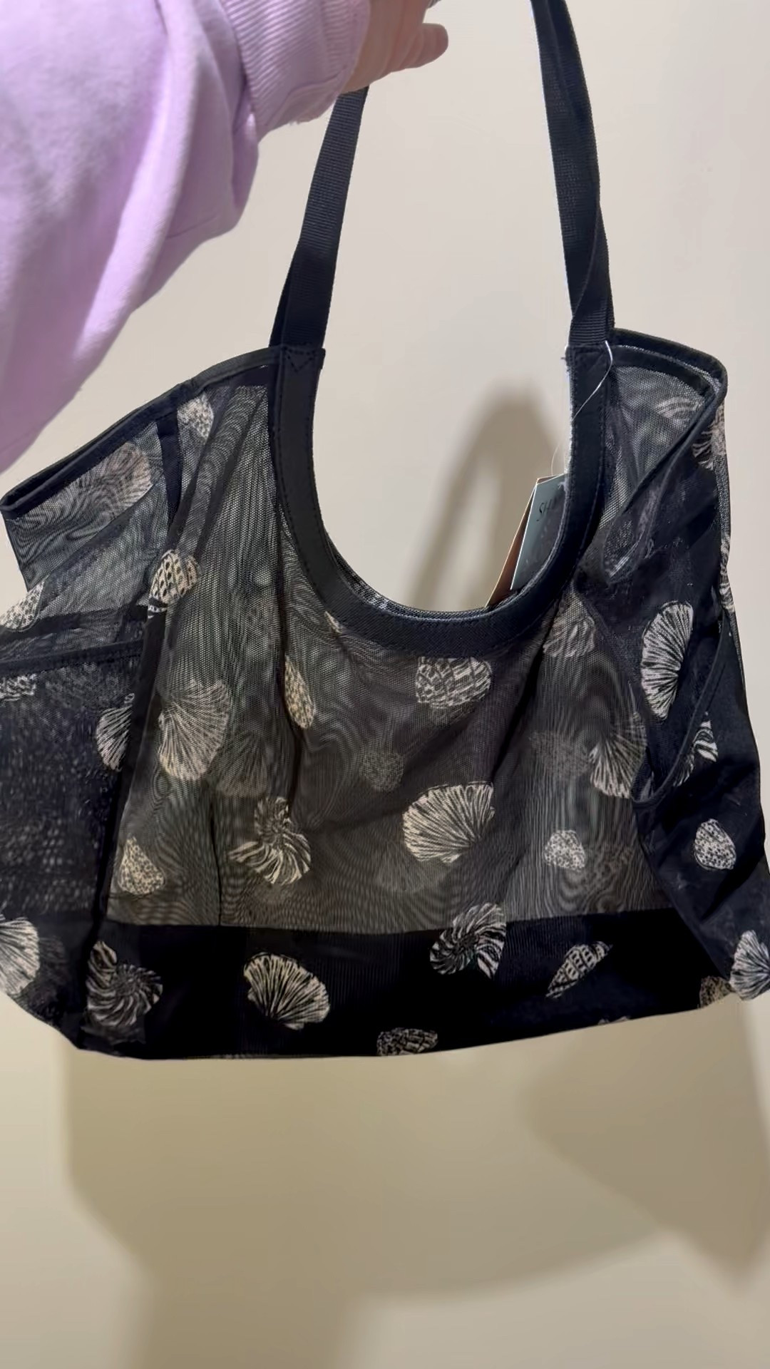 The perfect collapsible beach bags and only $15

Target ~summer vibes ~beach bag 

#LTKTravel #LTKSeasonal