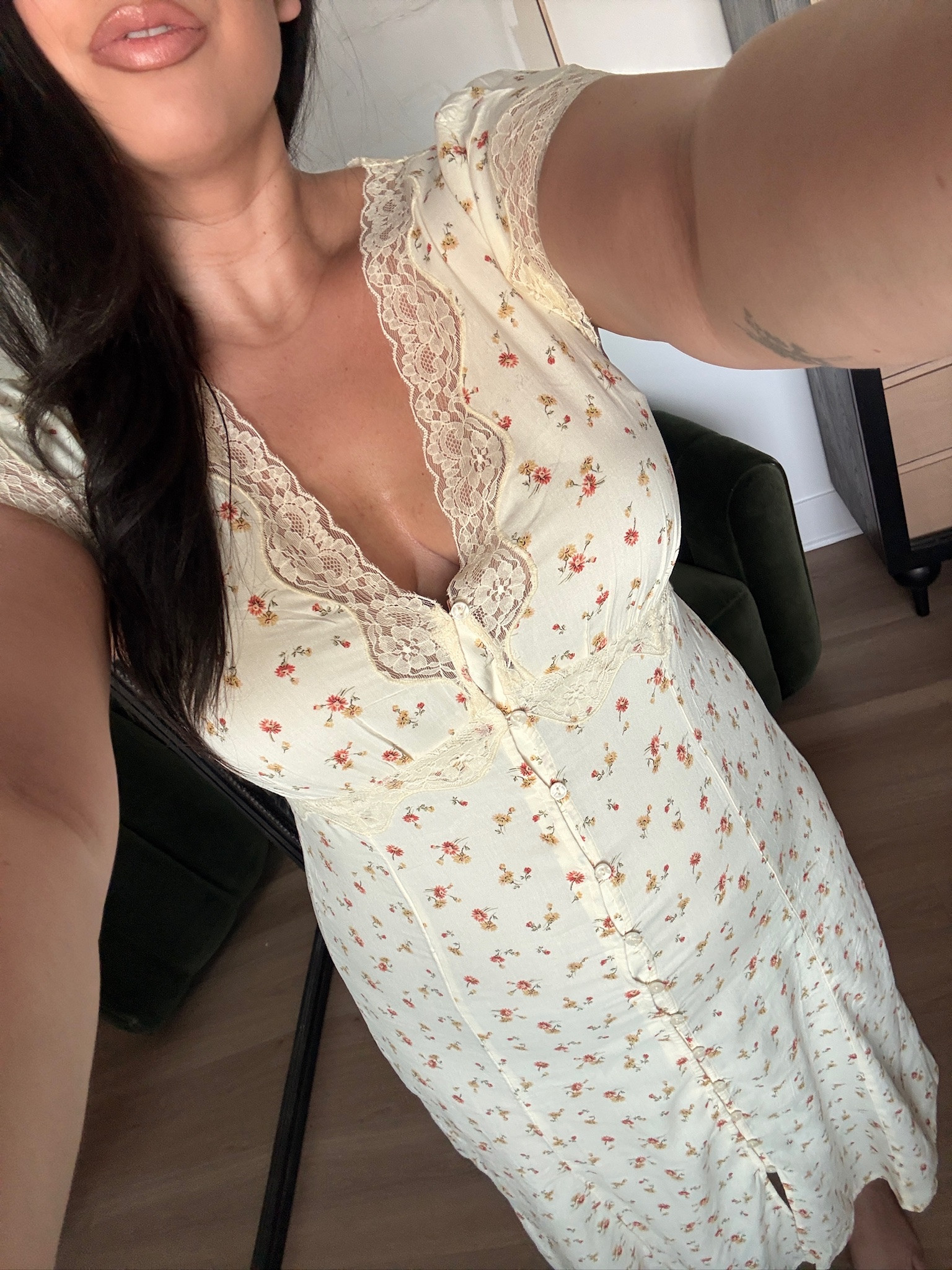American Eagle midsize spring finds! Love the detailing on this dress - so perfect for spring 🫶🏻 Midsize spring outfits from @AmericanEagle! Use code bonnieae25 for 25% off sitewide!  Wearing a size XL! 
-
-
-
Midsize, American Eagle, Spring, Spring OOTD, Jumpsuit, Dress, Shorts, Midsize spring, Midsize dress, Midsize tops, Midsize pants, Aerie, Spring midsize haul, Summer finds @American Eagle Outfitters 

#LTKMidsize #LTKootd #LTKSeasonal