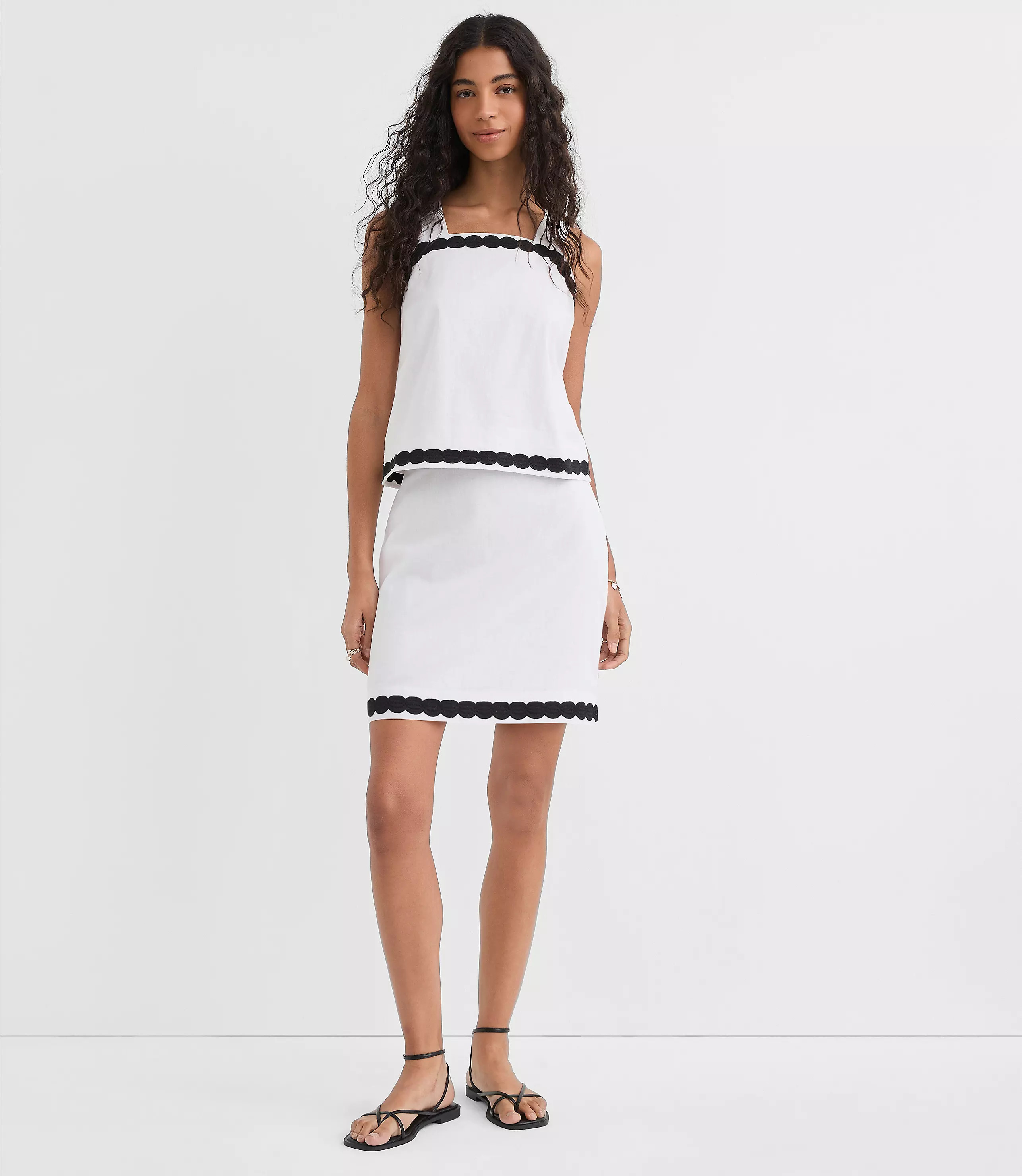 Petite Scalloped Linen Cotton Mini Skirt | LOFT