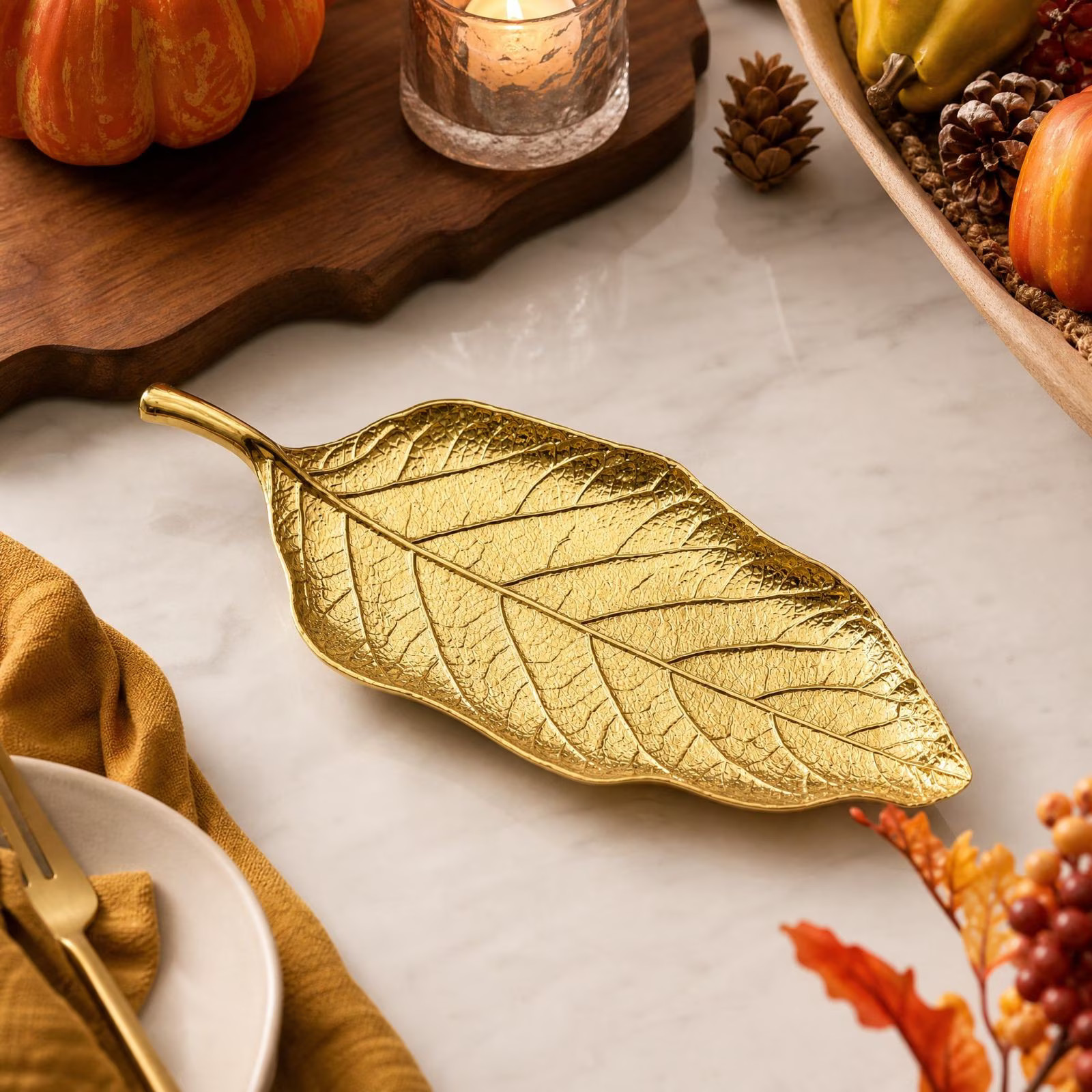 TTJ Gold Metal Leaf Shaped Tray Decorative Leaf Ornament Vintage Textured Leaf Trinket Tray For Jewelry Keys Cosmetics Tabletop Home Coffee Table Shelf Decor - Walmart.com | Walmart (US)