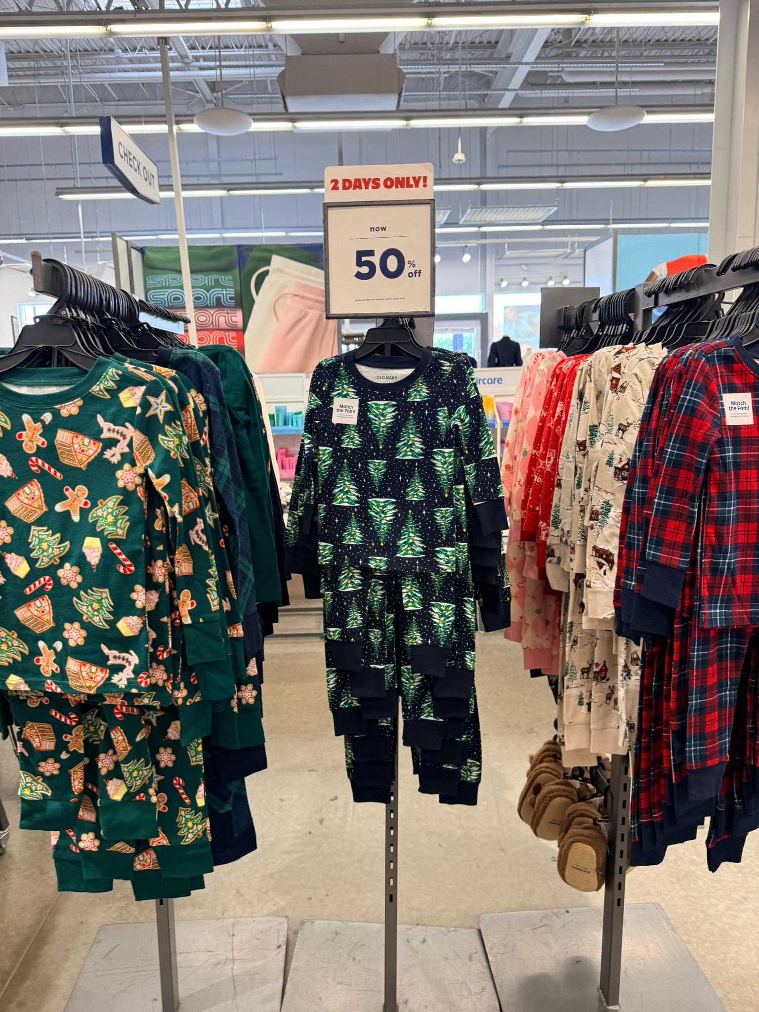 🚨 LAST FEW HOURS! 🚨

 TO GET 50% OFF CHRISTMAS PAJAMAS AT OLD NAVY! 🎄🎅🏽❤️

I linked all my favorites on my LTK! SHOP NOW! 👇🏽

#OldNavy #ChristmasPajamas #FamilyPajamas #LTKFinds

#LTKSeasonal #LTKSaleAlert #LTKmomlife
