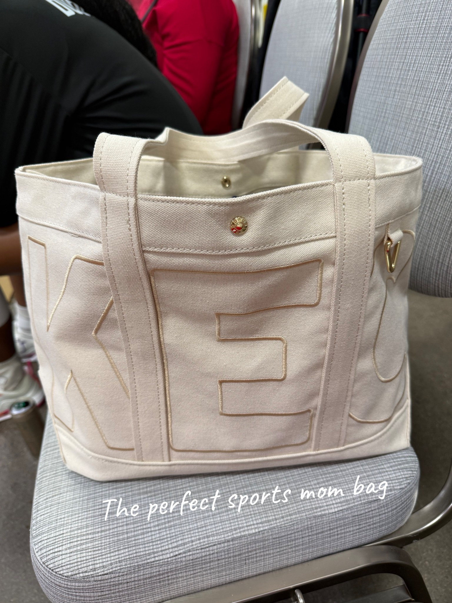 This bag from Bauble Bar is the perfect bag for sports moms! 

#LTKdayinmylife #LTKOver40 #LTKmomlife