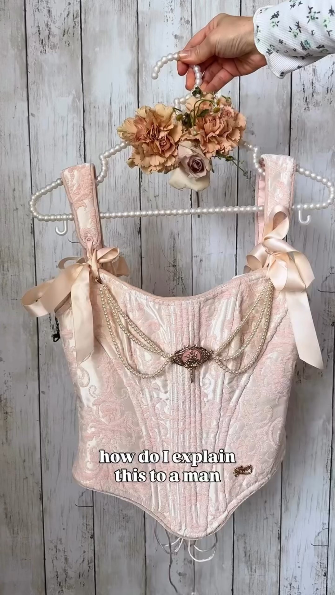 a girly girl through and through 🎀🫶🏼

code LUIZAPARRELLA to save @lacemadeofficial