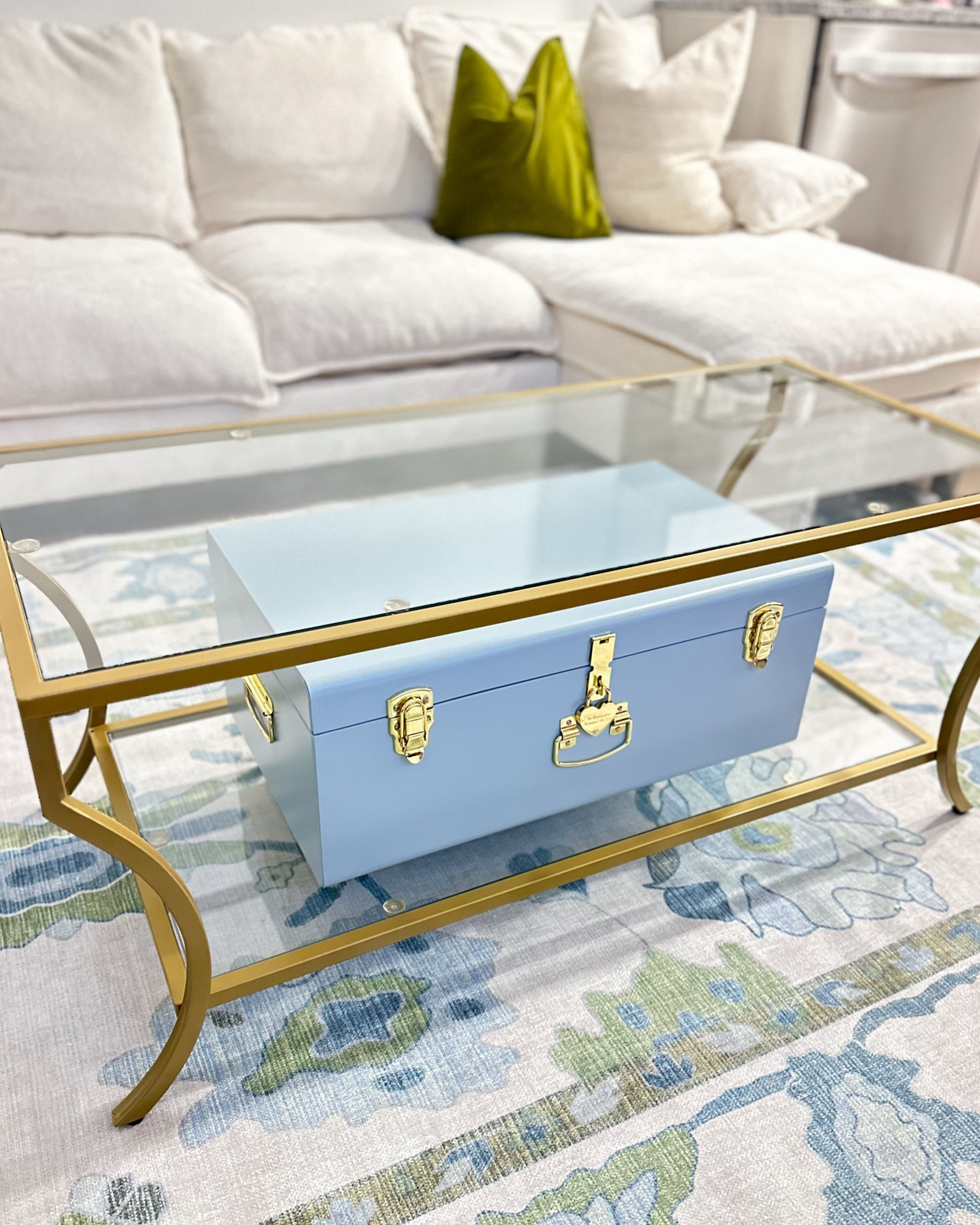 The most perfect coffee table! 