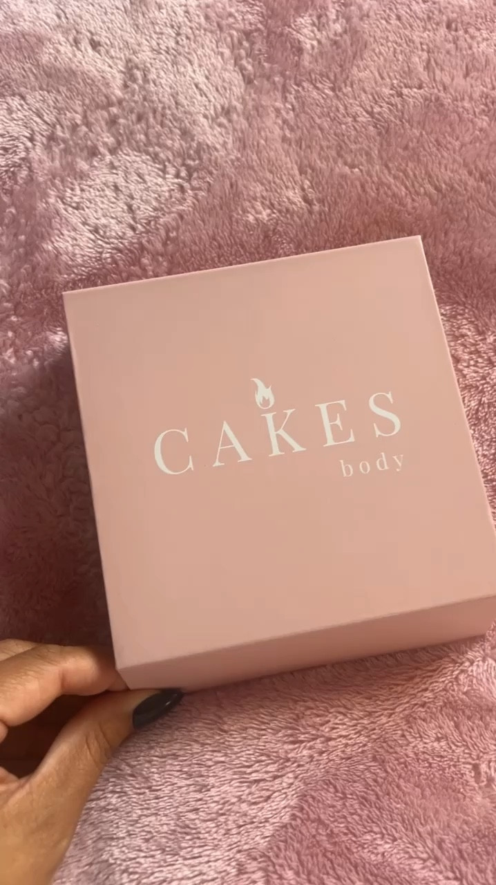 This packaging makes the perfect gift! I love all the pink details and velvet pouch inside to make my cakes travel friendly! #ad

#LTKFindsUnder50 #LTKCyberWeek #LTKGiftGuide