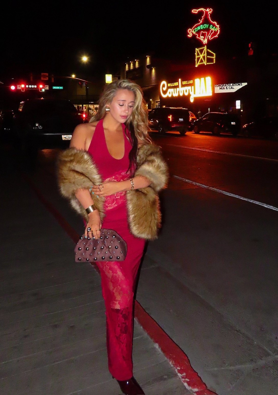 Jackson Hole Wyoming⛰️ Shawl is from Tulip Bridal online

Western chic, cowgirl chic, red dress, red maxi dress, brown bag, brown purse, faux fur shawl, faux fur shrug, cowgirl aesthetic

#LTKStyleTip #LTKFindsUnder100 #LTKSeasonal