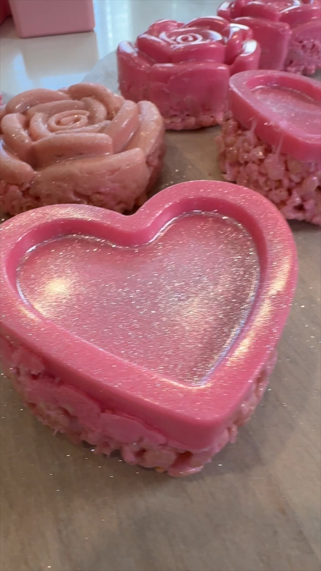 These Candy Coated Rice Krispies Treats are too cute for Valentine’s Day!  ❤️ 🌹 Plus they taste delicious and are super easy to make.  Who’s ready to make these?! #valentinesdayricekrispies #valentinesdaytreat #valentinesdayparty #ricekrispies

#LTKSeasonal #LTKfamily #LTKparties