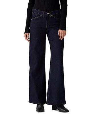 Levi's® Women's 318 Shaping Stellar-Stretch Wide-Leg Jeans - Macy's | Macy's