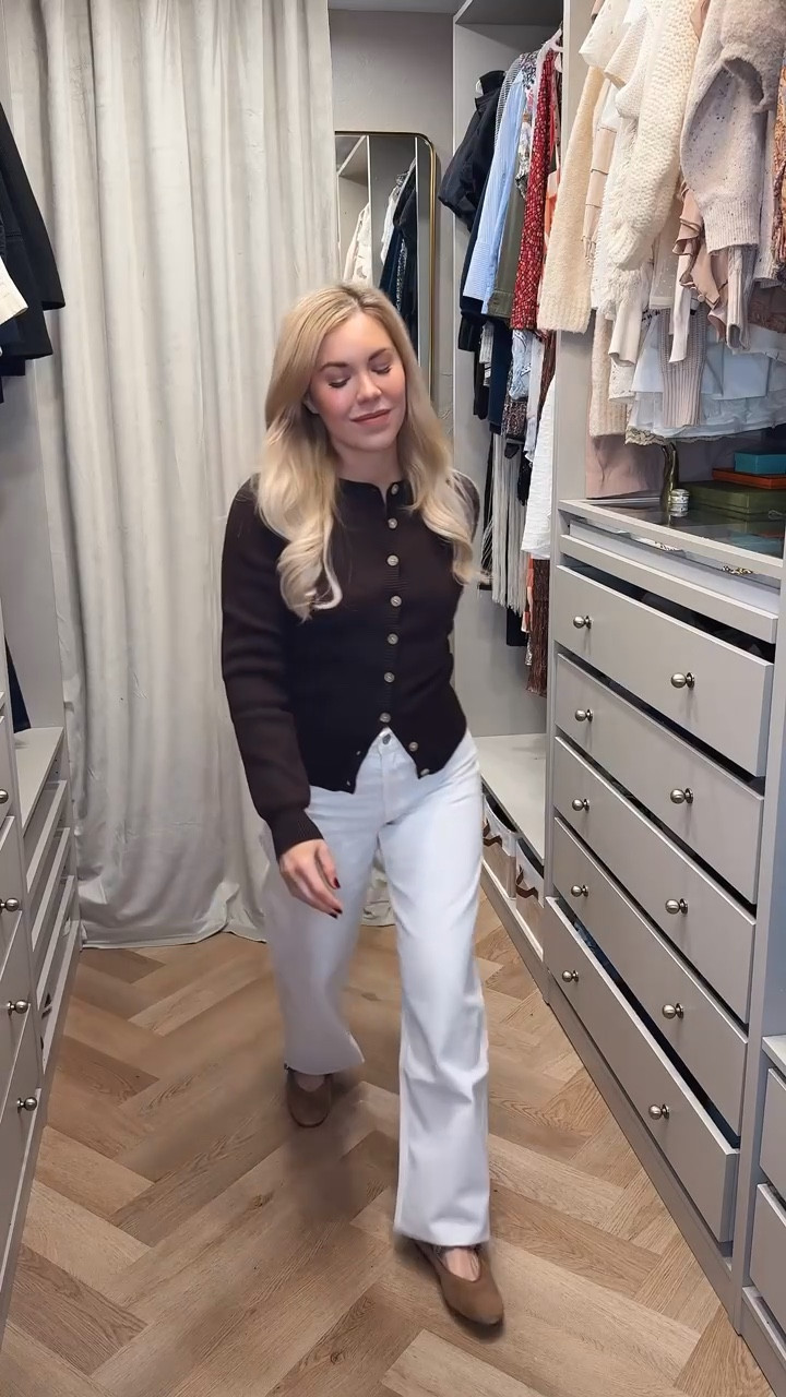 Perfect going into spring outfit 
White jeans
Agolde jeans 
Suede flats 

#LTKdayinmylife #LTKSeasonal #LTKootd