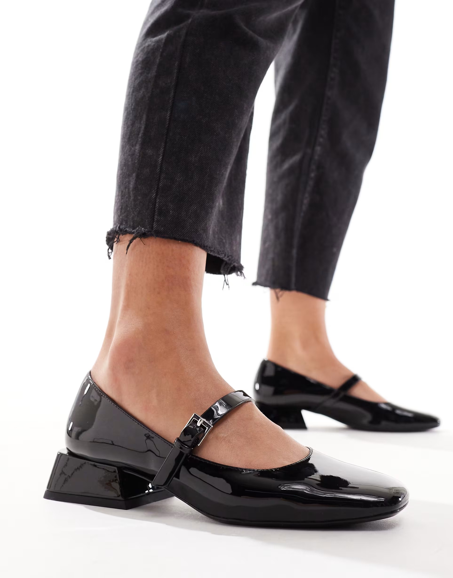 Pull&Bear mary jane block heel shoe in patent black | ASOS (Global)