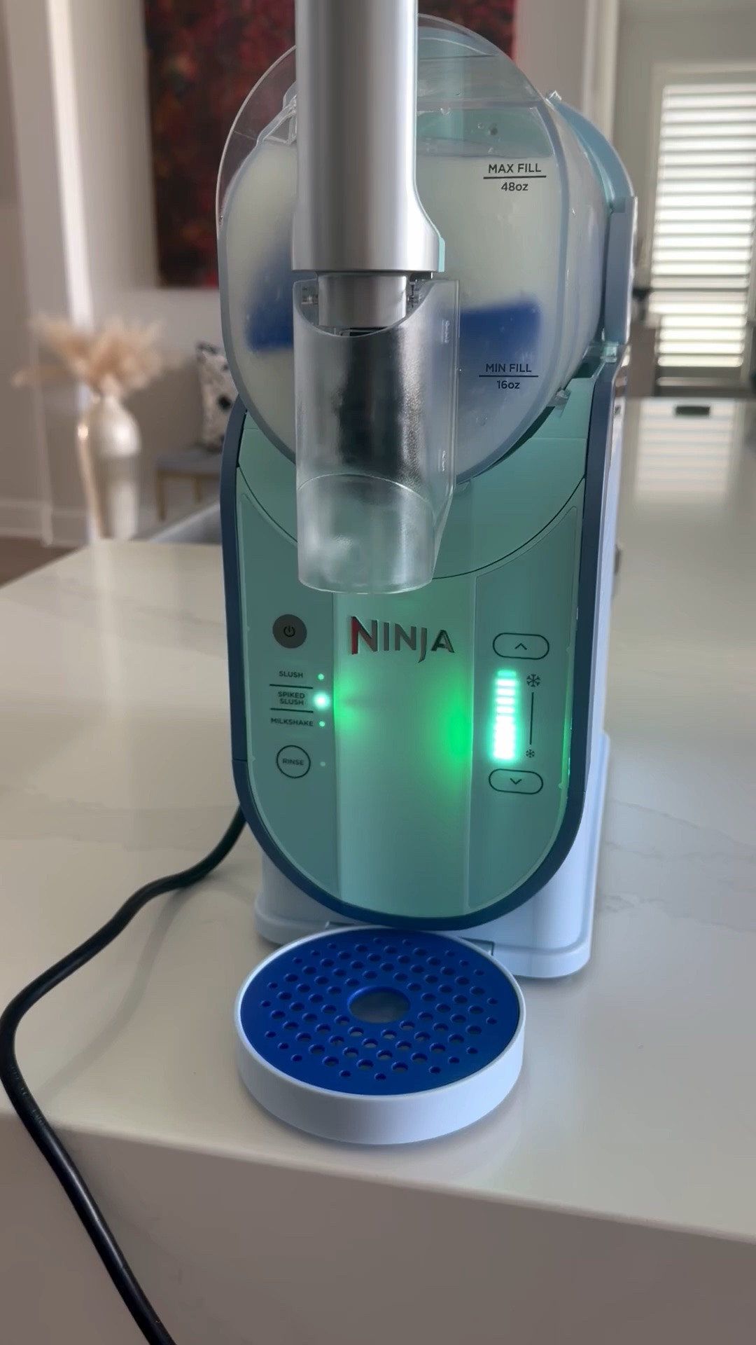 Frozen Margaritas and less than 30 minutes. Yes please!!! 

Making memories just got a whole lot easier! 🍹✨ This margarita machine whips up frozen drinks in less than 30 minutes, so you can spend more time with family and friends and less time playing bartender.

Mix up classic margaritas, fruity frozen cocktails, or delicious nonalcoholic slushies that everyone can enjoy. including the kids! This machine is made for creating unforgettable moments.

#LTKFinds #SummerEntertaining #FrozenDrinks

#LTKSwim #LTKSeasonal #LTKHome