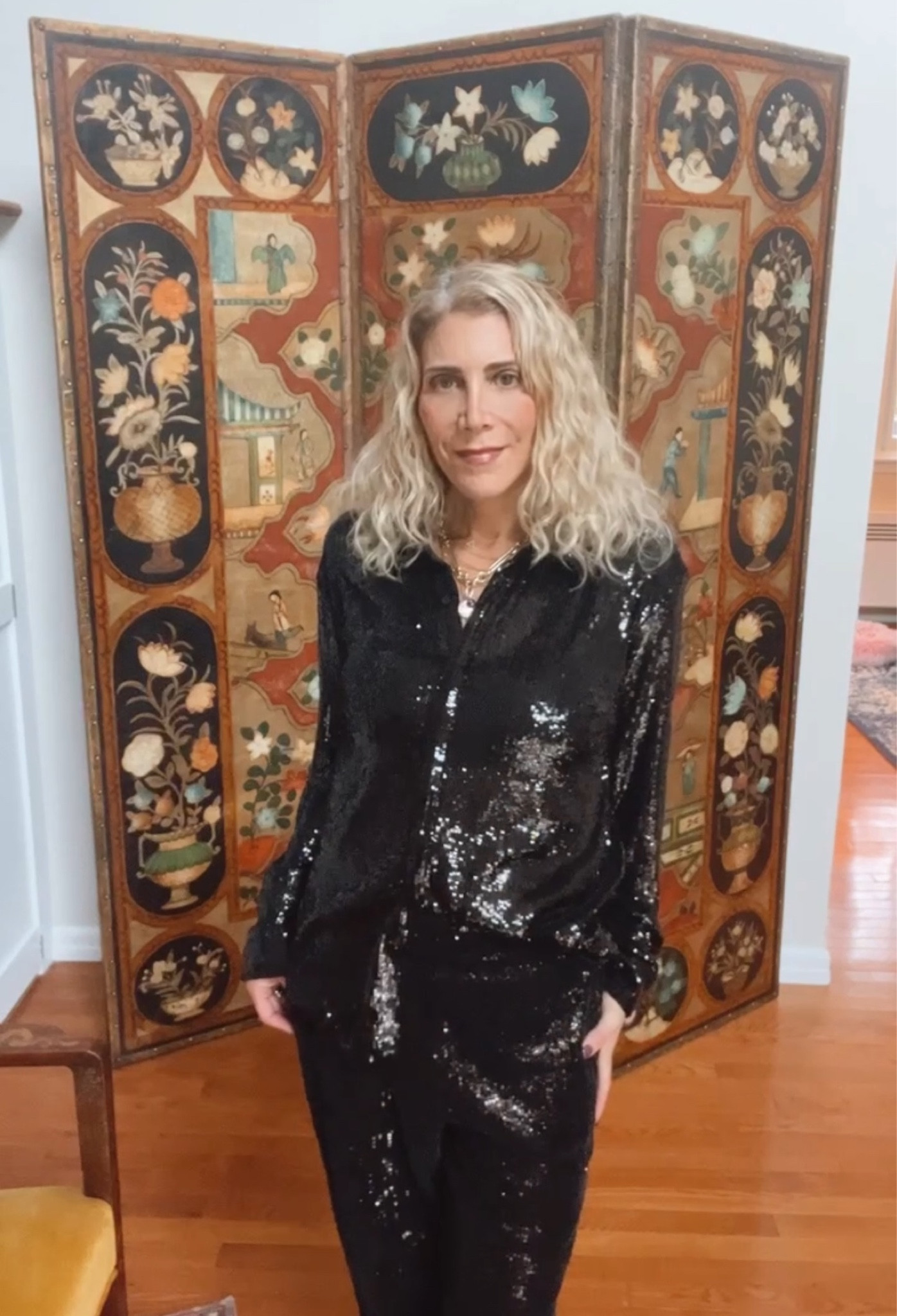 Score! I found the perfect holiday outfit that reflects my causal style yet is elevated and sparkly for the season. The best part? It’s under $100! Just add fun shoes or boots and go! I’m wearing a size small for reference. 

#LTKHoliday #LTKstyletip #LTKfindsunder100